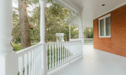 Top Decking Trends in Canada for